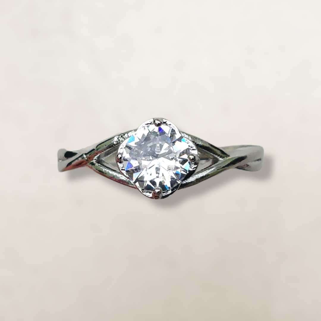 Sterling Silver Ring "Mairead" Queen of Diamonds