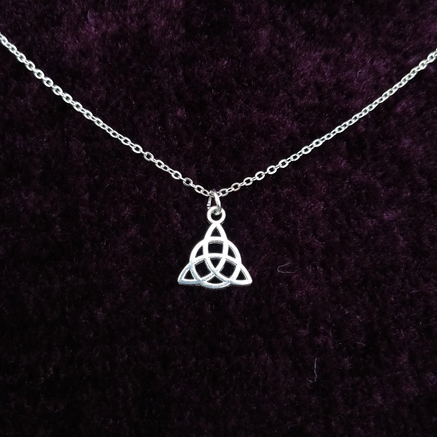 Triquetra Silver Necklace Queen of Diamonds